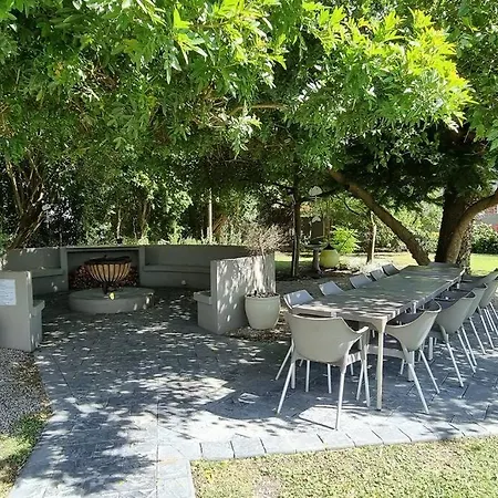 Beach House With Dstv & Wifi & Basic Housekeeping Knysna Exterior photo